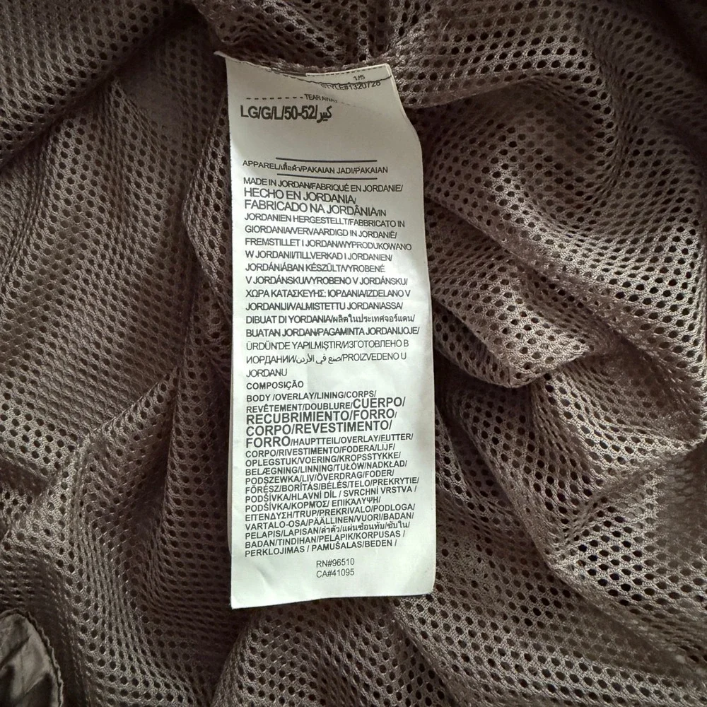 Under Armour Anorak Camo Mesh Pocket Windbreaker Brown Grey XL